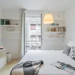 White By Rent Como