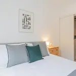 White By Rent * Como