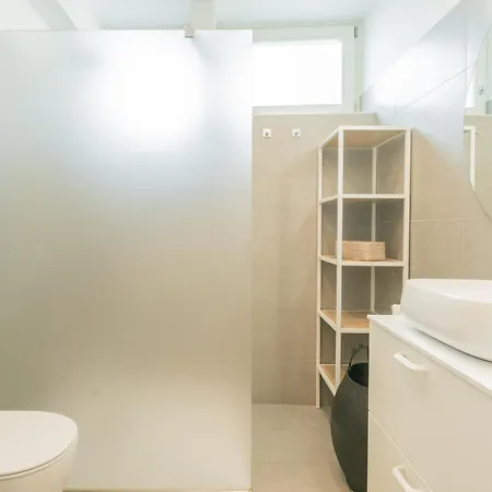 & White By Rent Como